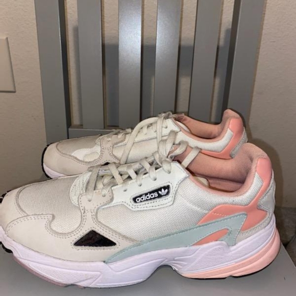 Adidas Falcons - Picture 2 of 4